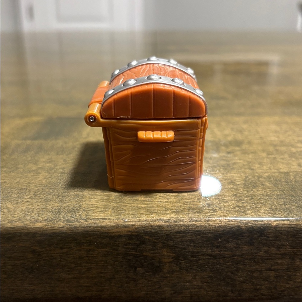 Fisher Price Little People Treasure Chest - Picture 3 of 7